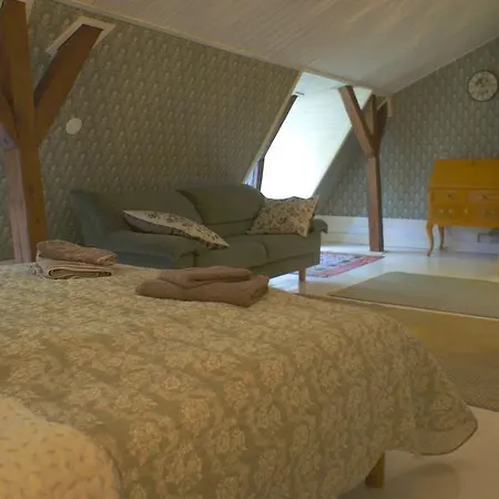 Bed & Breakfast Pehtoorin Kammarit *